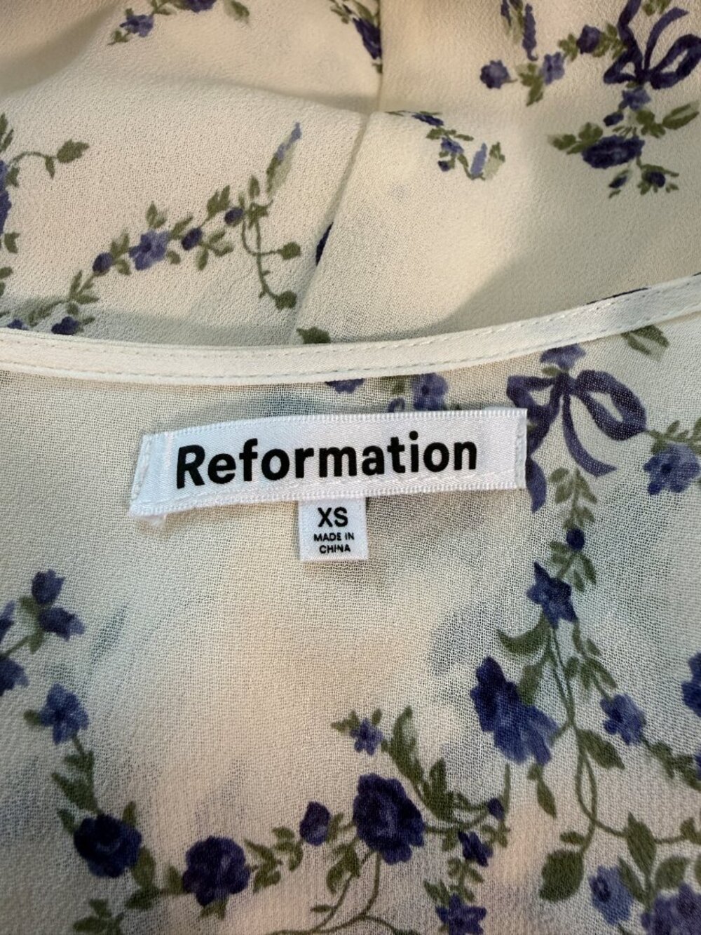 Reformation Carina Wrap Midi Dress Ivory Emmaline Floral XS Blue Print Tie Waist - Picture 4 of 8